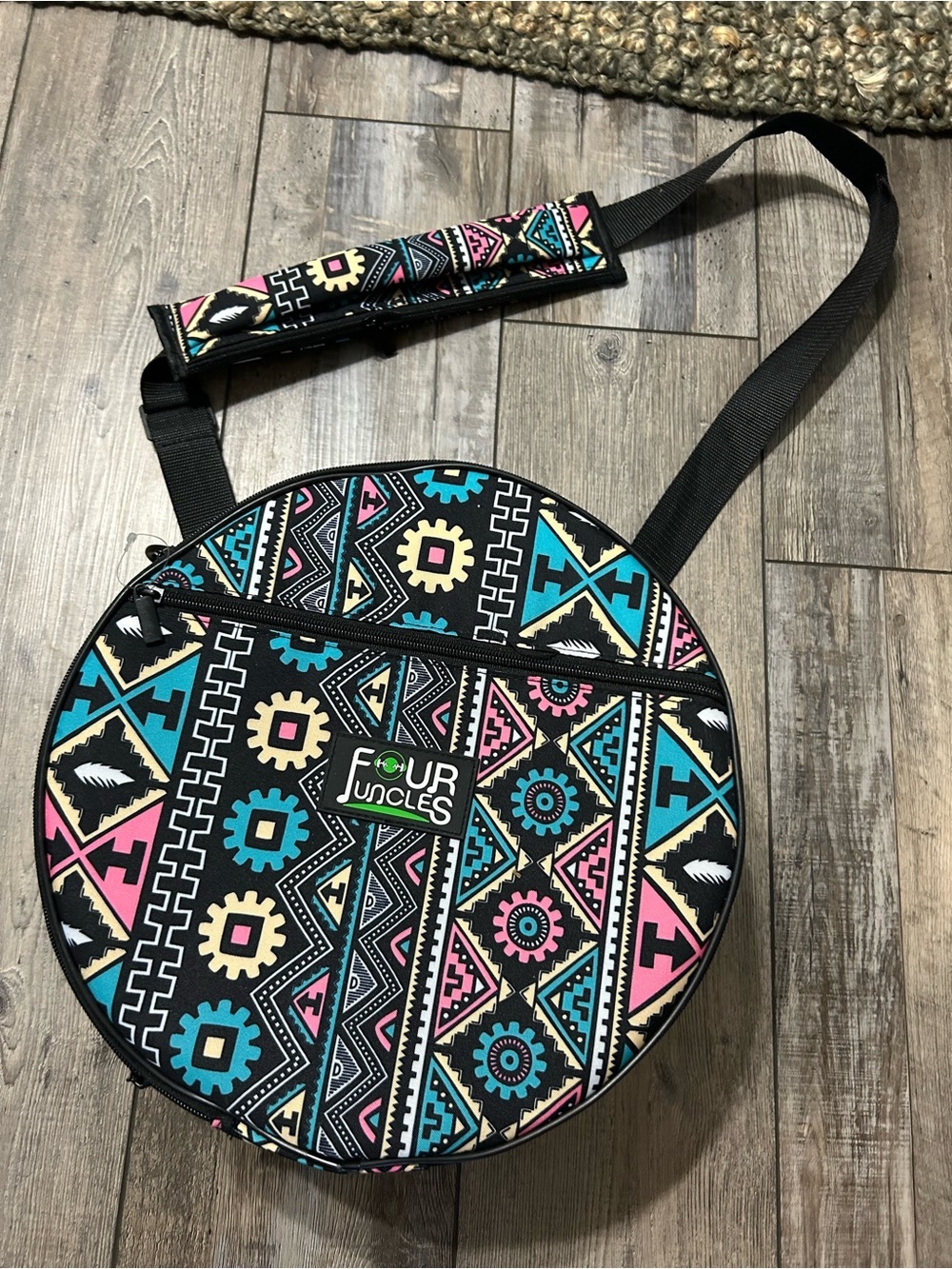 Four Uncles Steel drum Aztec Print Round Crossbody travel case bag